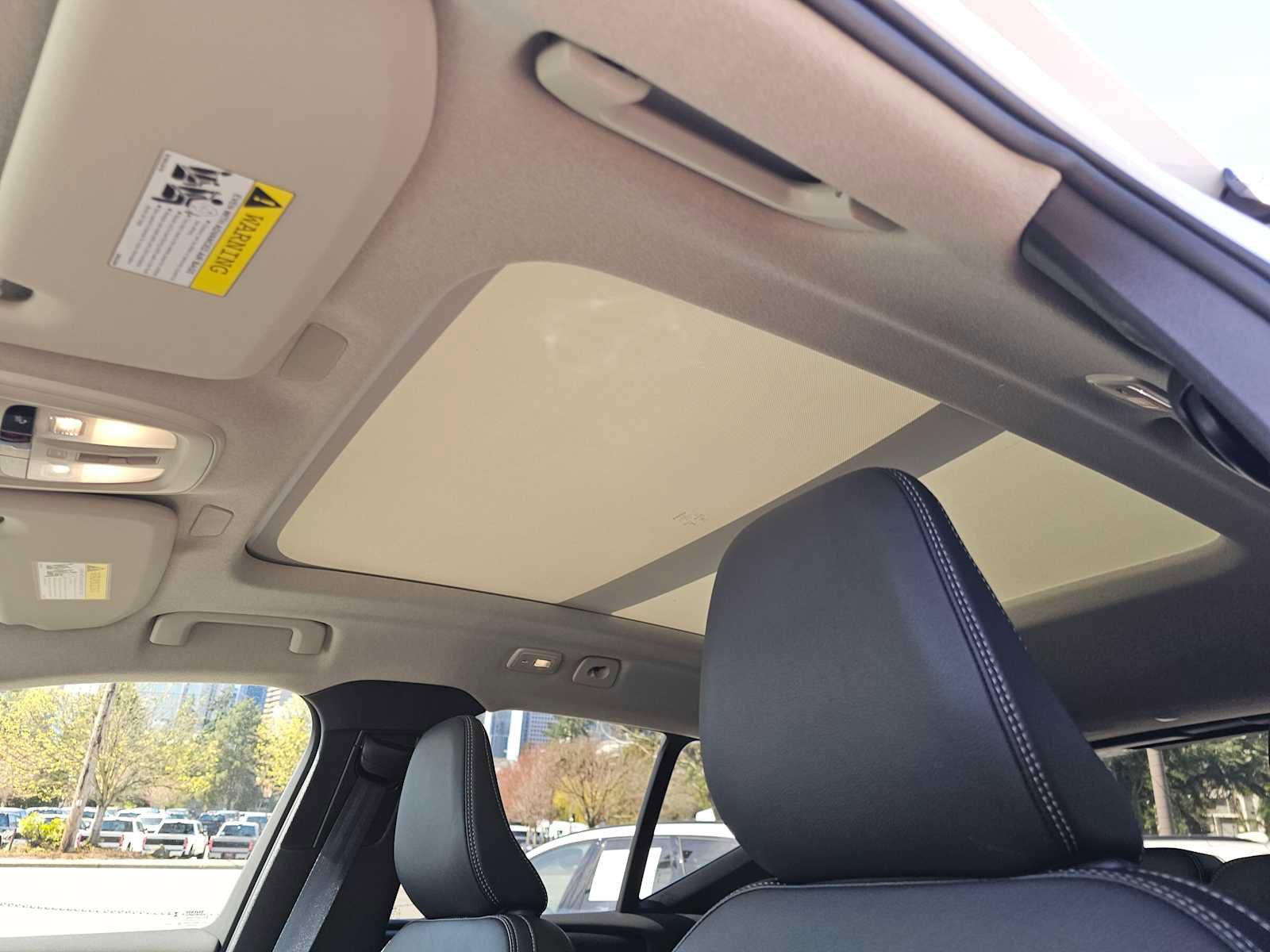 Used 2025 Volvo XC40 B5 Core w/ Protection Package Premier AWD/4WD image 23