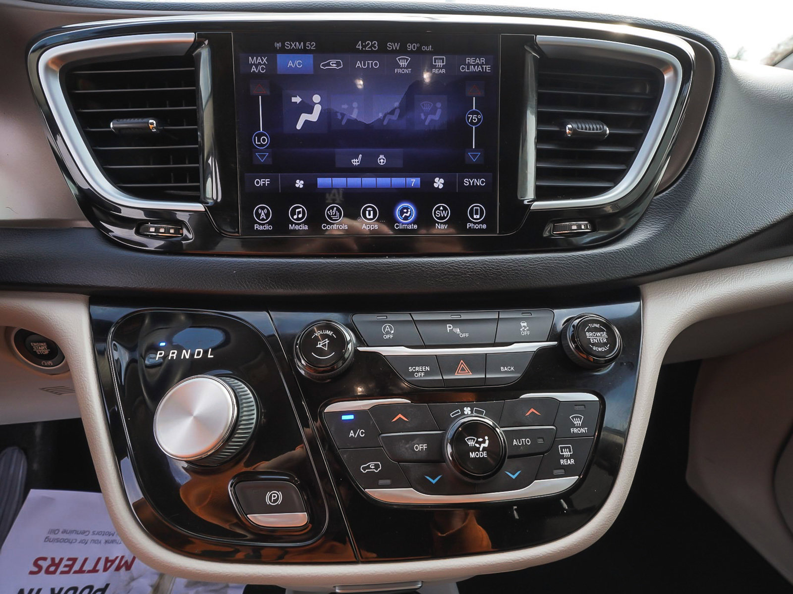 Used 2017 Chrysler Pacifica Touring-L Plus FWD image 24