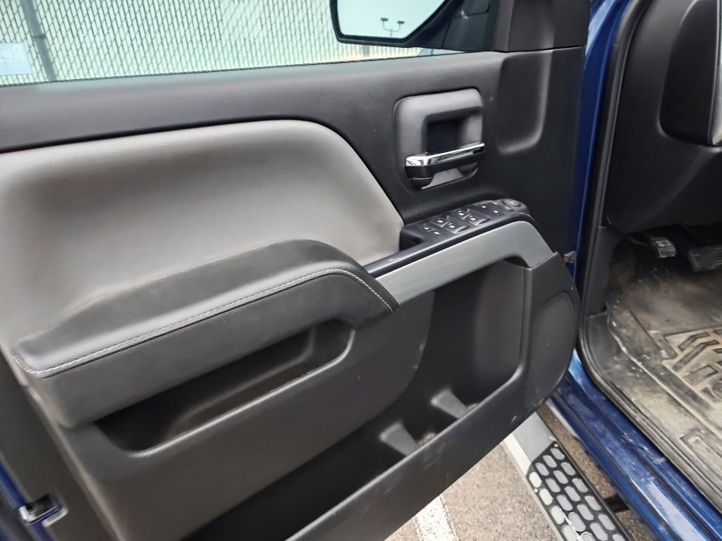 Used 2017 Chevrolet Silverado 1500 LT w/ All Star Edition AWD/4WD image 7