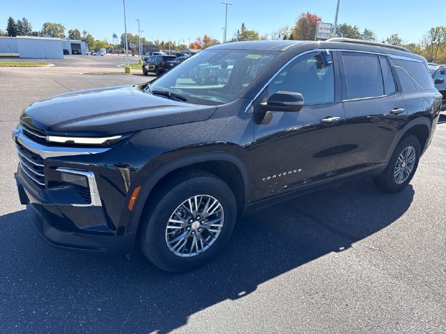 Used 2026 Chevrolet Traverse LT AWD/4WD image 1