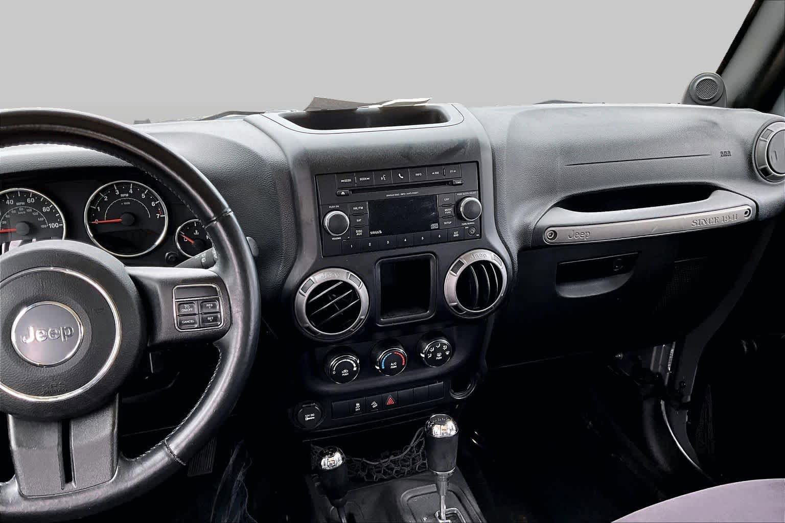 Used 2013 Jeep Wrangler Unlimited Sport w/ Connectivity Group AWD/4WD image 6