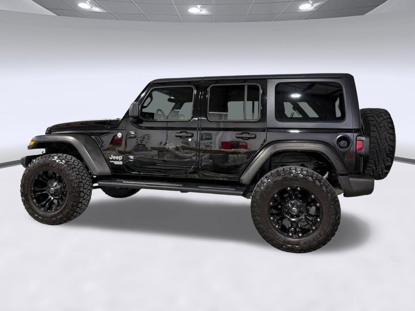 Used 2018 Jeep Wrangler Unlimited Sport S AWD/4WD image 2