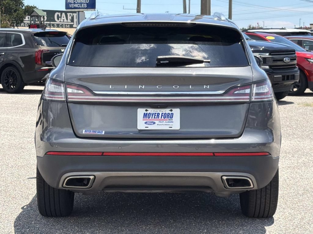 Used 2023 Lincoln Nautilus Reserve w/ Monochromatic Package AWD/4WD image 5