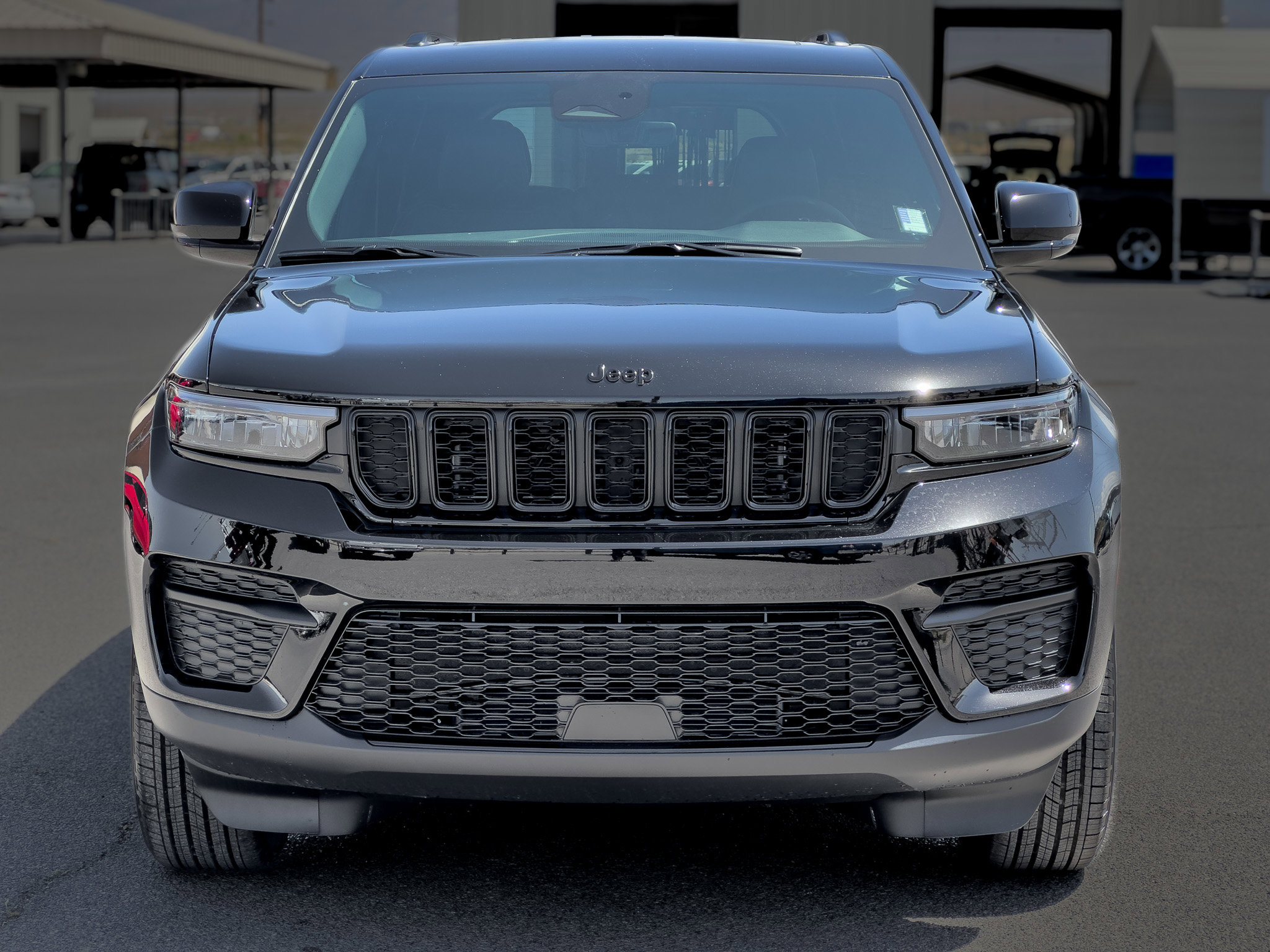 New 2025 Jeep Grand Cherokee Altitude image 8
