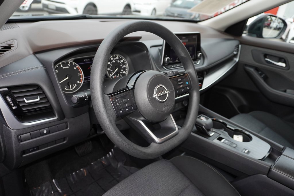 Used 2022 Nissan Rogue SV image 13