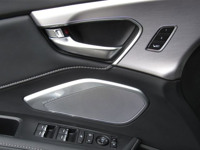 Used 2024 Acura RDX w/ Technology Package image 37