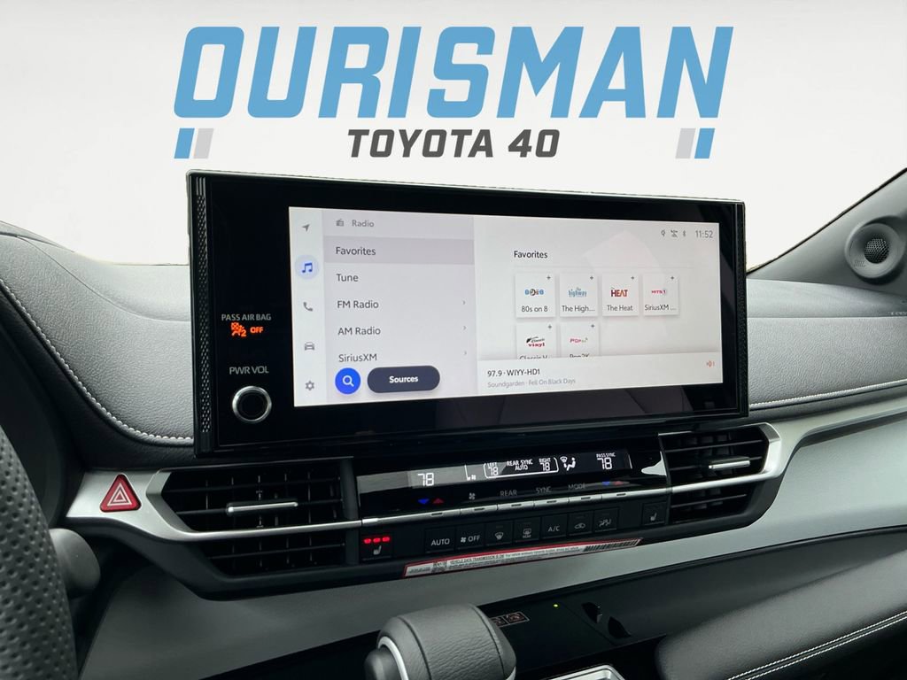 Certified 2026 Toyota Sienna XSE image 24