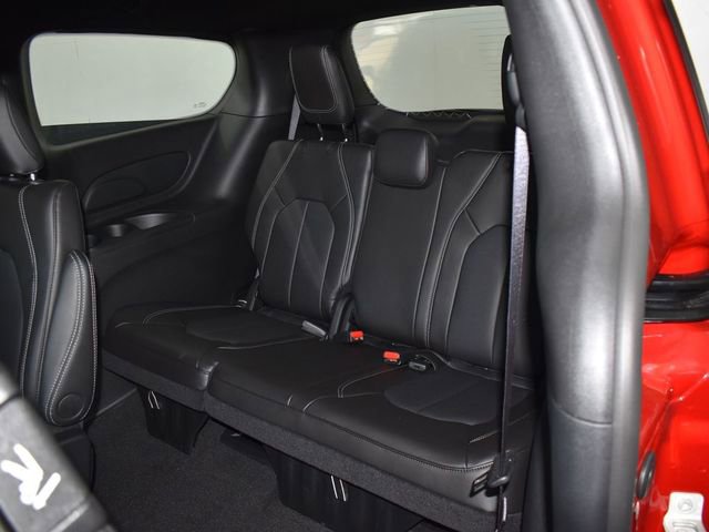 New 2026 Chrysler Pacifica Select FWD image 29