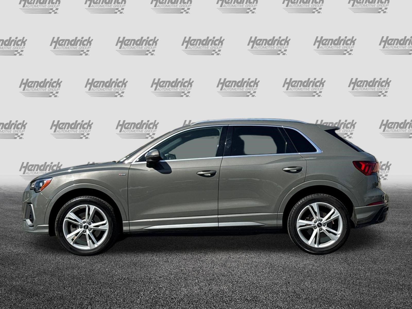 Used 2021 Audi Q3 2.0T Premium w/ Convenience Package AWD/4WD image 8