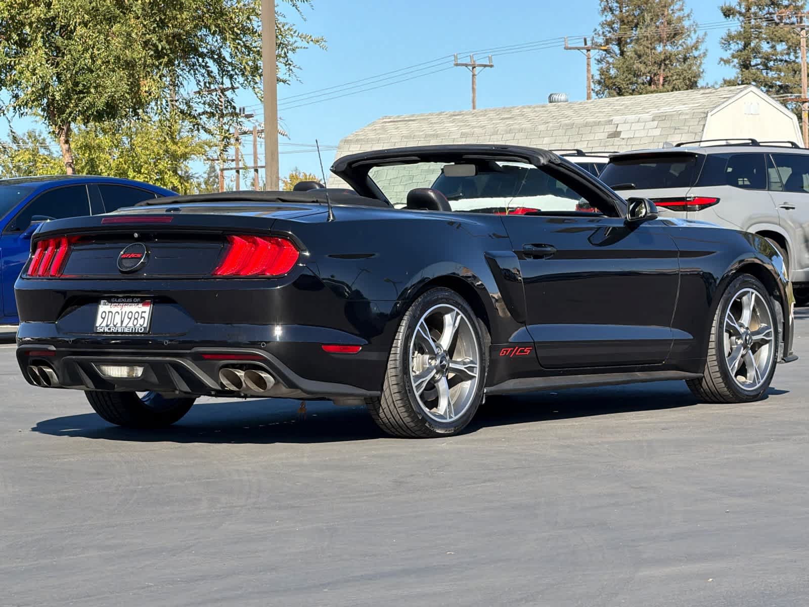 Used 2022 Ford Mustang GT Premium w/ Equipment Group 401A RWD image 2