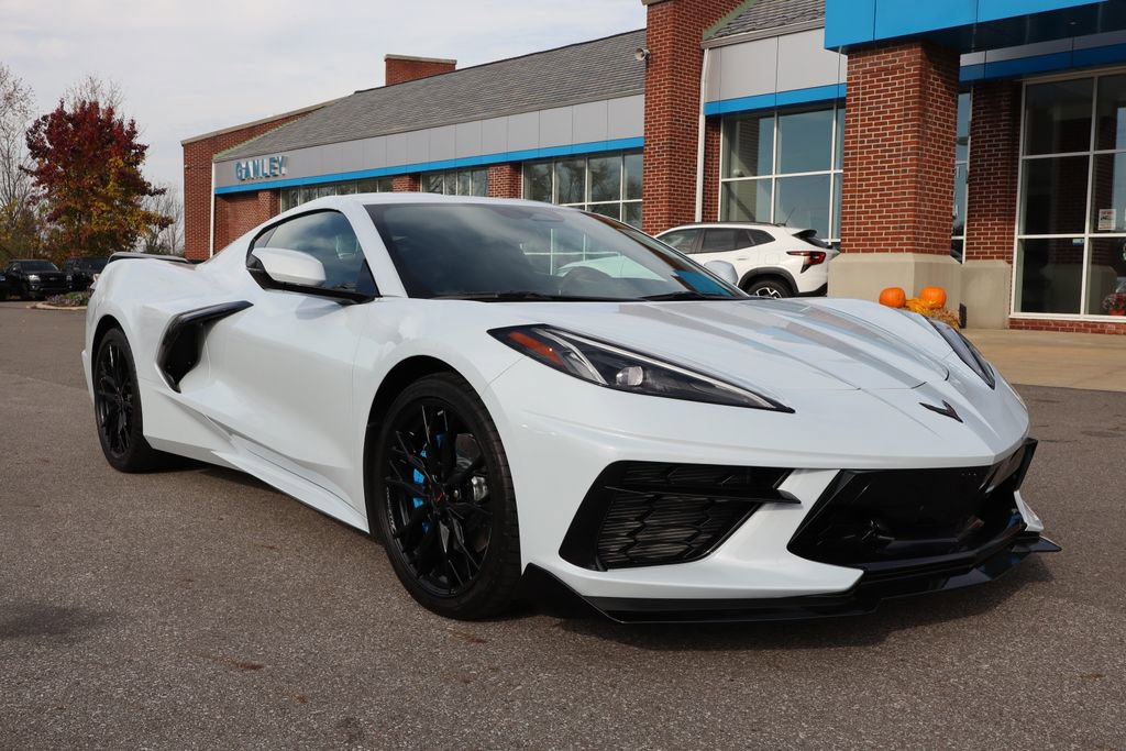 Used 2024 Chevrolet Corvette Stingray Coupe w/ 1LT image 4