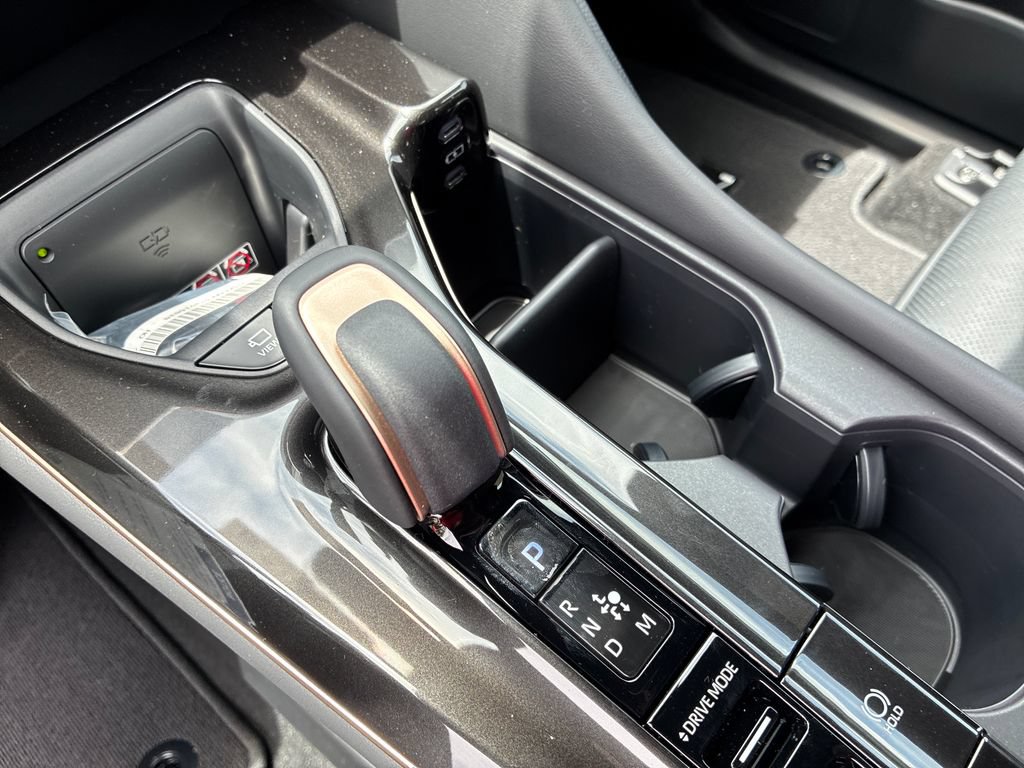 New 2026 Toyota Crown Platinum AWD/4WD image 27