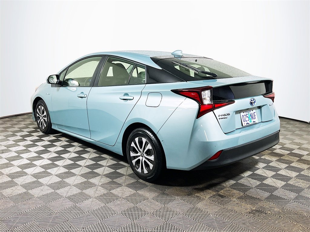 Certified 2022 Toyota Prius LE image 6
