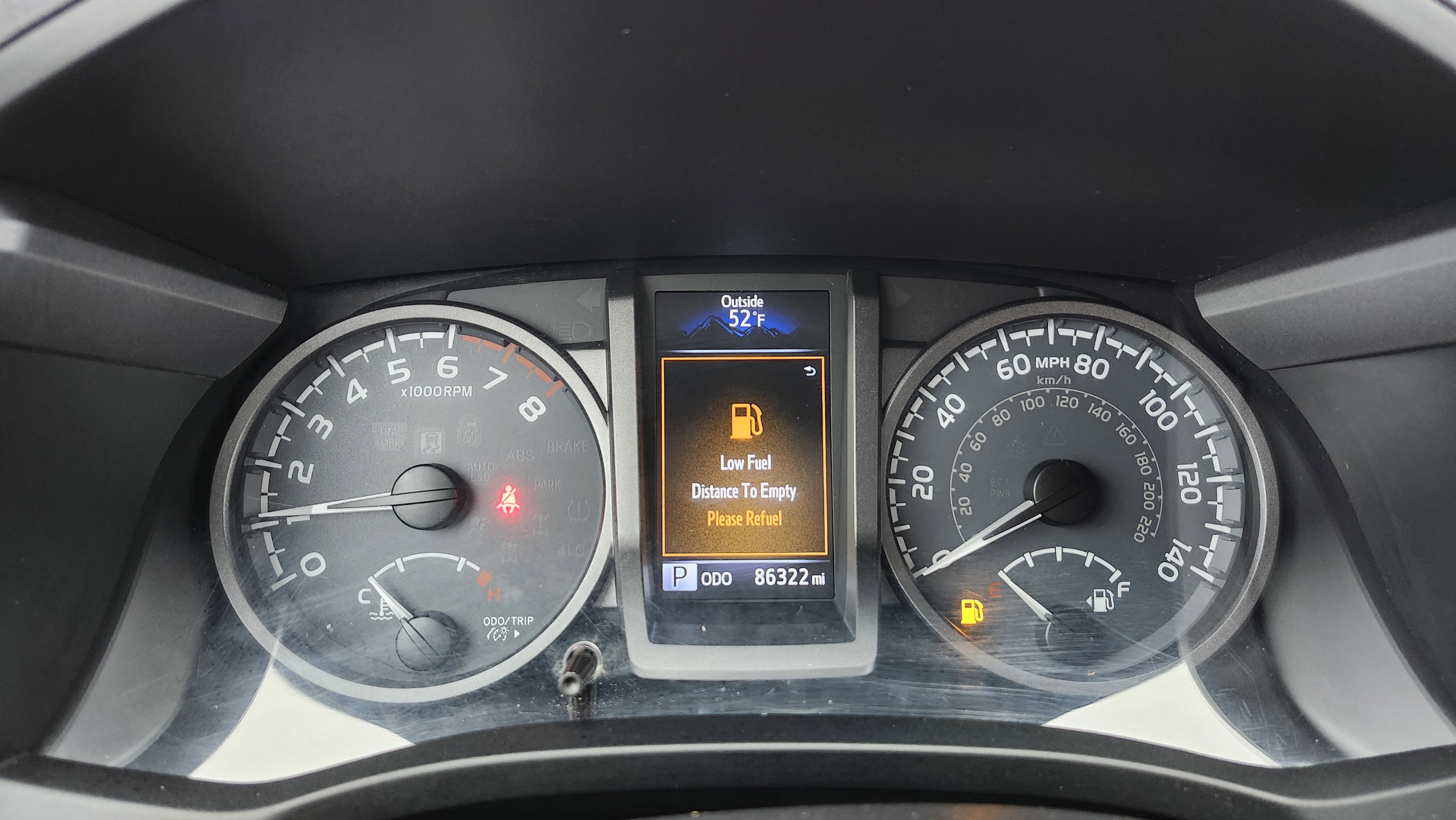 Used 2016 Toyota Tacoma TRD Sport image 26