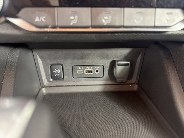 Used 2024 Nissan Sentra SV image 23