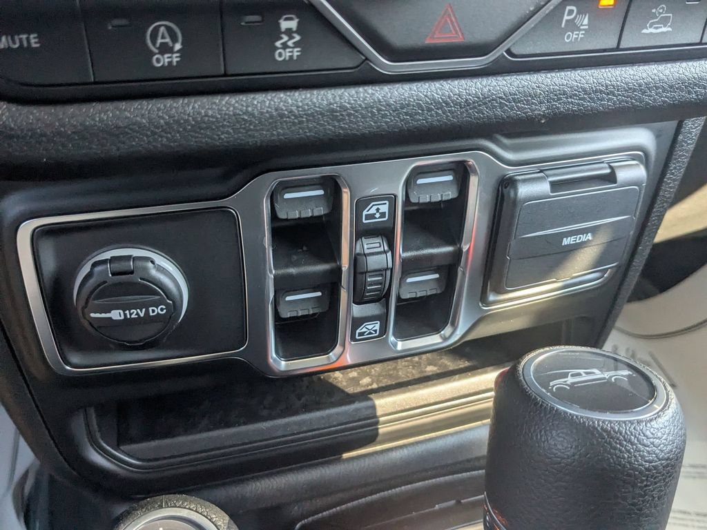 New 2026 Jeep Gladiator Sport AWD/4WD image 22