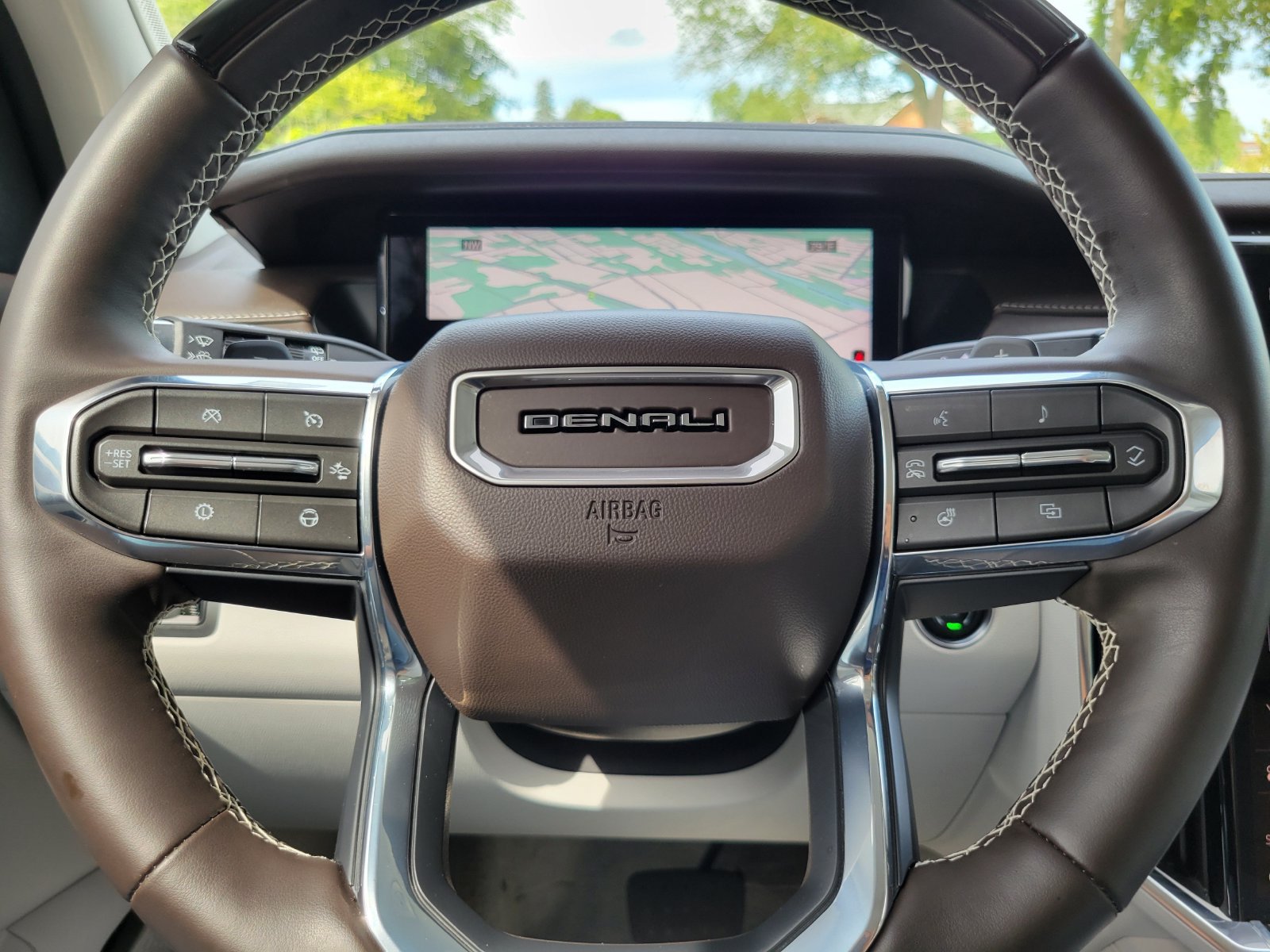 Used 2024 GMC Acadia Denali w/ Super Cruise Package AWD/4WD image 14