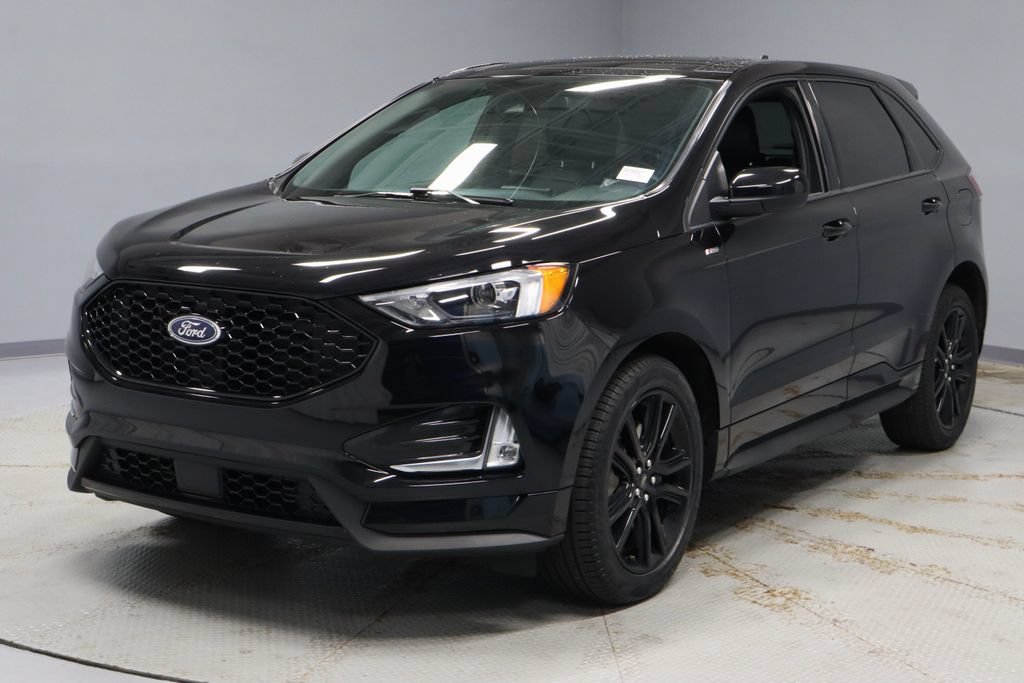 Certified 2024 Ford Edge ST-Line AWD/4WD image 7