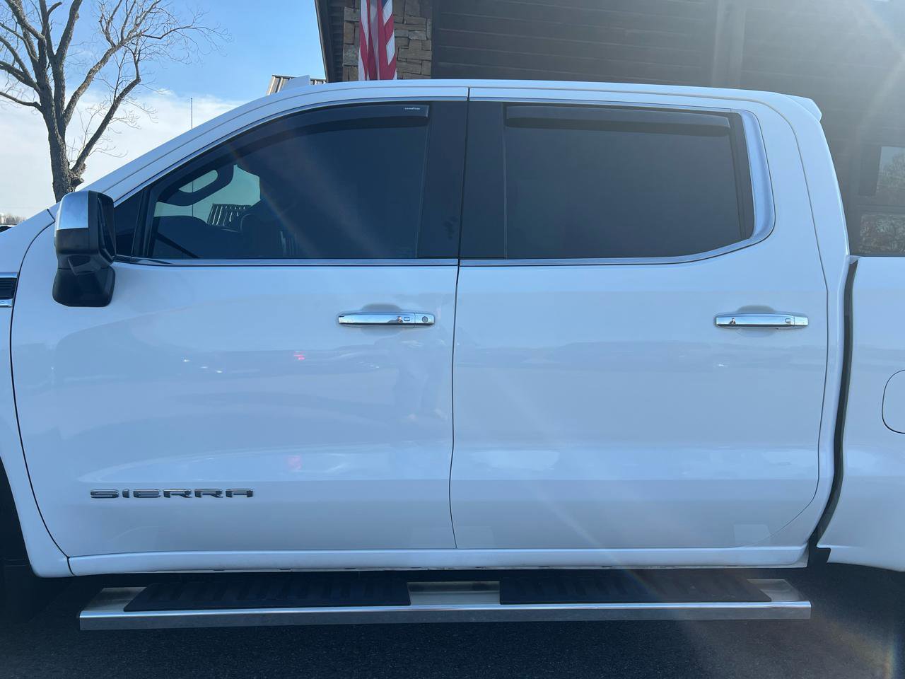 Used 2020 GMC Sierra 1500 SLT image 30