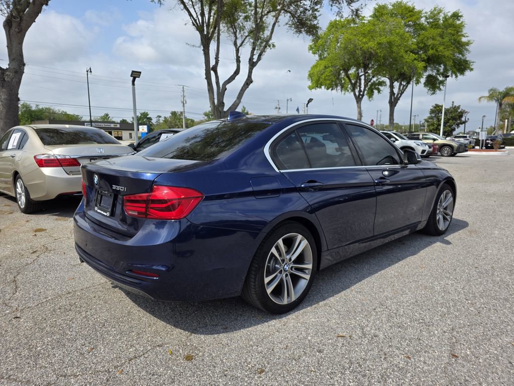 Used 2018 BMW 330i Sedan image 3