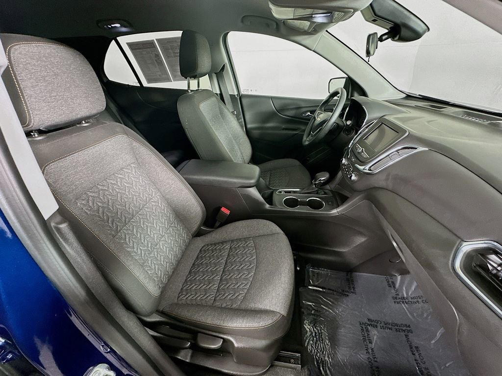 Used 2023 Chevrolet Equinox LT image 36