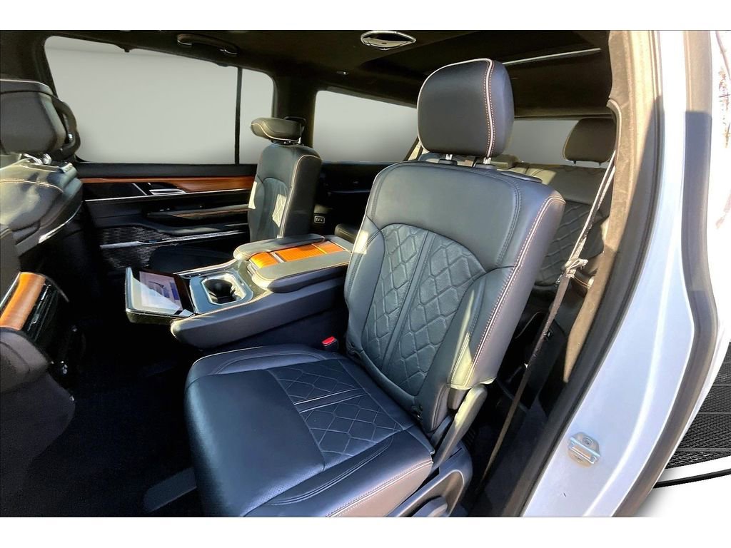 Certified 2024 Jeep Grand Wagoneer L Series III image 23