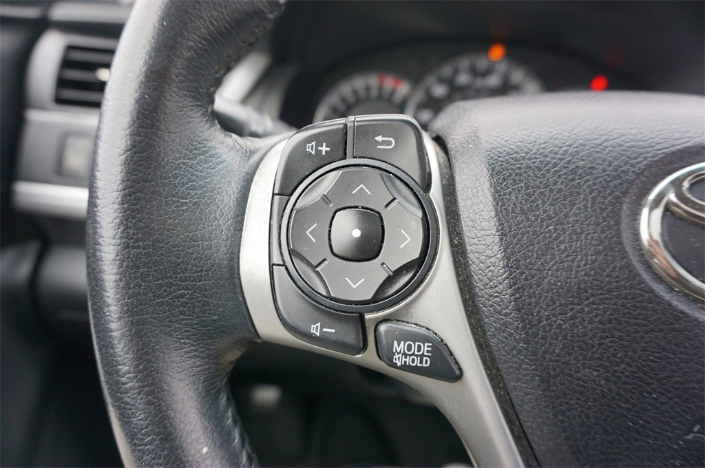 Used 2014 Toyota Camry SE image 7