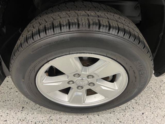 Used 2015 Jeep Compass Sport w/ Power Value Group FWD image 32
