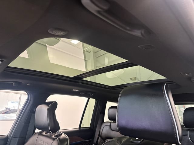 Used 2023 Jeep Grand Cherokee Summit AWD/4WD image 22