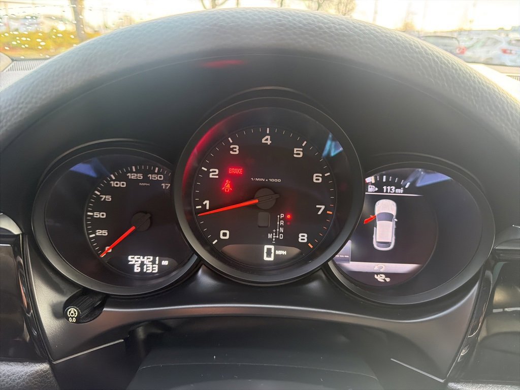 Used 2018 Porsche Macan image 32