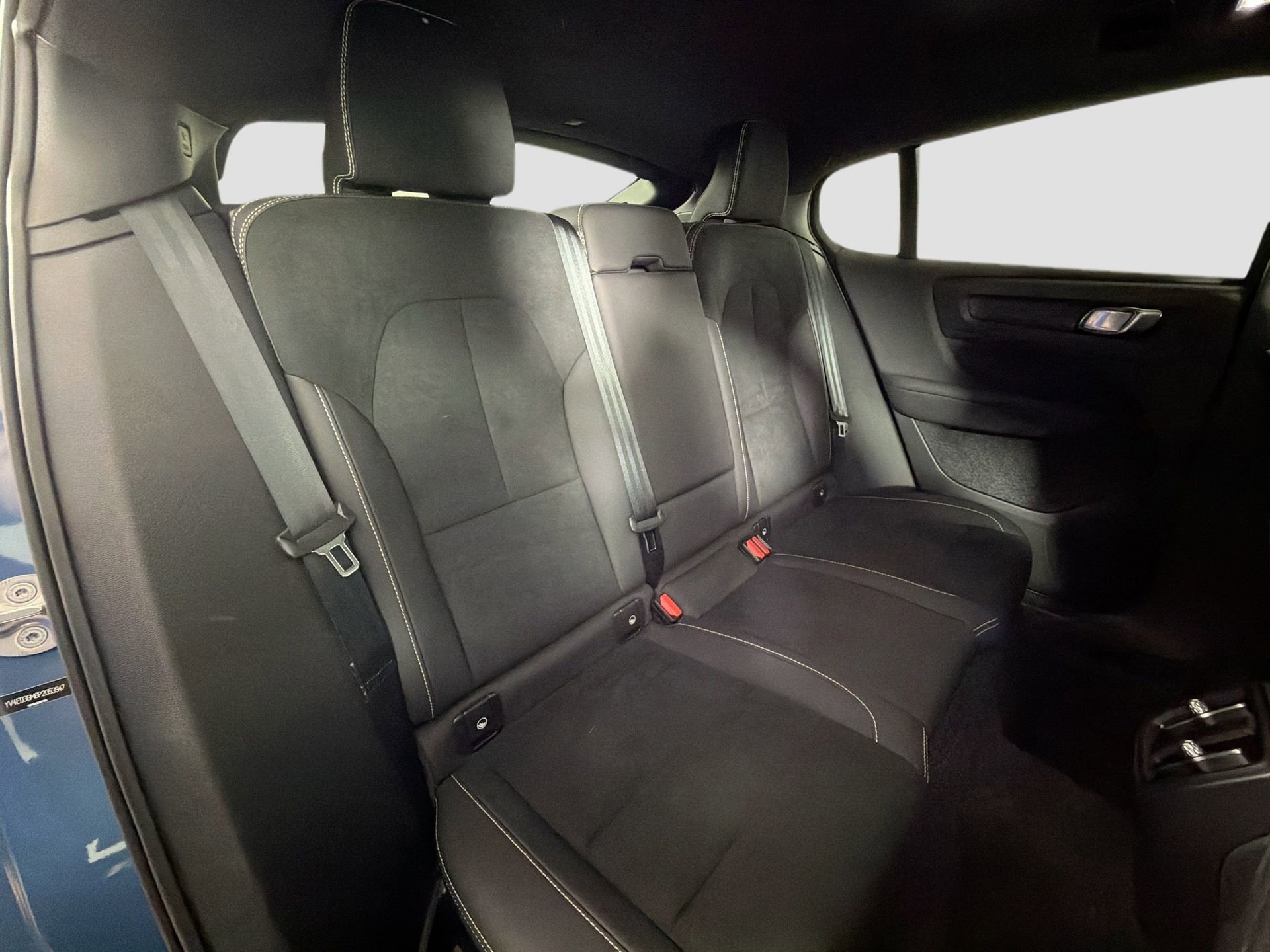 Certified 2023 Volvo C40 P8 Recharge Ultimate w/ Protection Package Premier AWD/4WD image 27