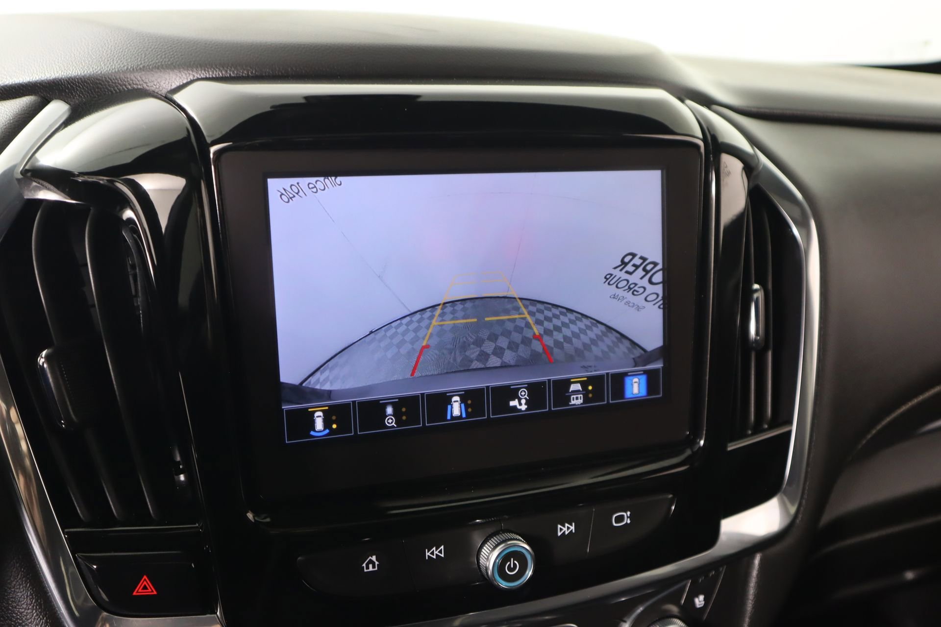 Used 2023 Chevrolet Traverse Premier w/ Redline Edition image 6