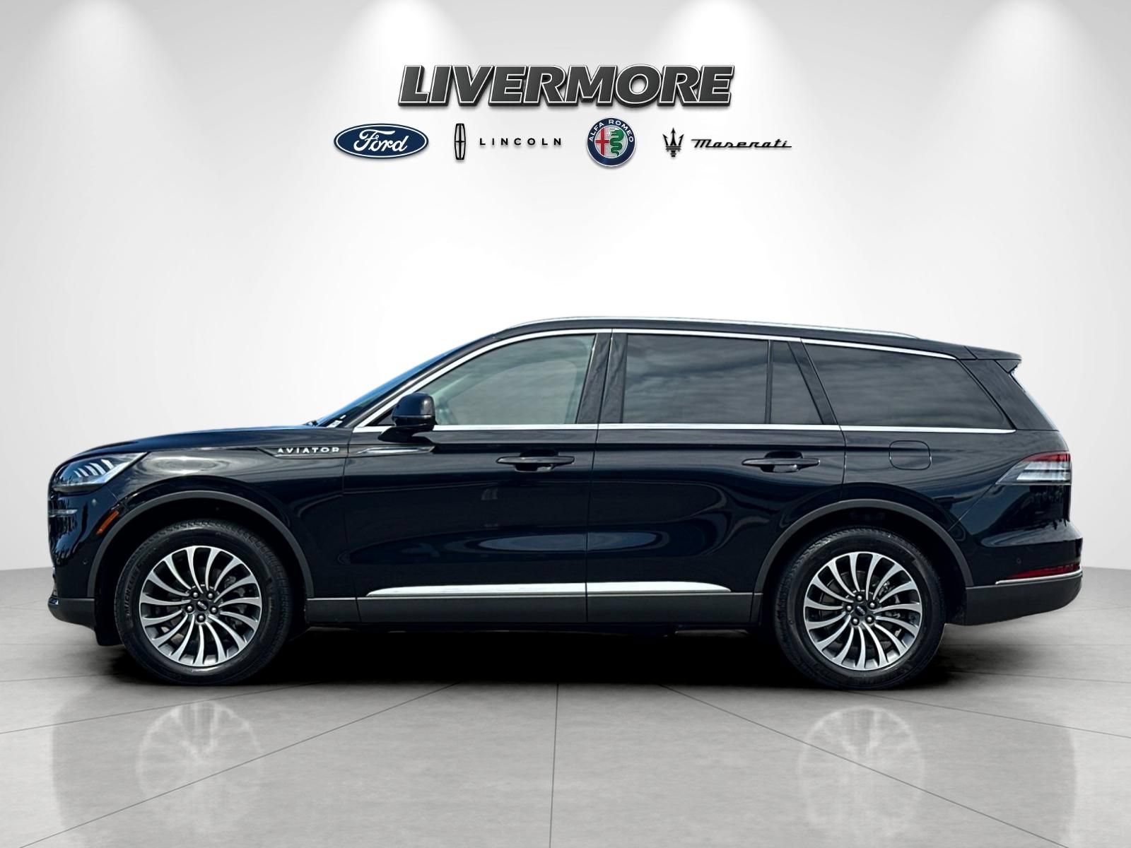 Certified 2023 Lincoln Aviator Reserve w/ Equipment Group 201A AWD/4WD image 6