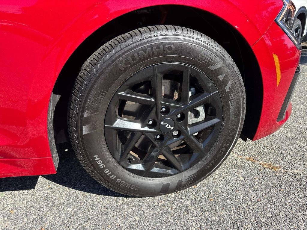 Used 2025 Kia K5 LXS image 31