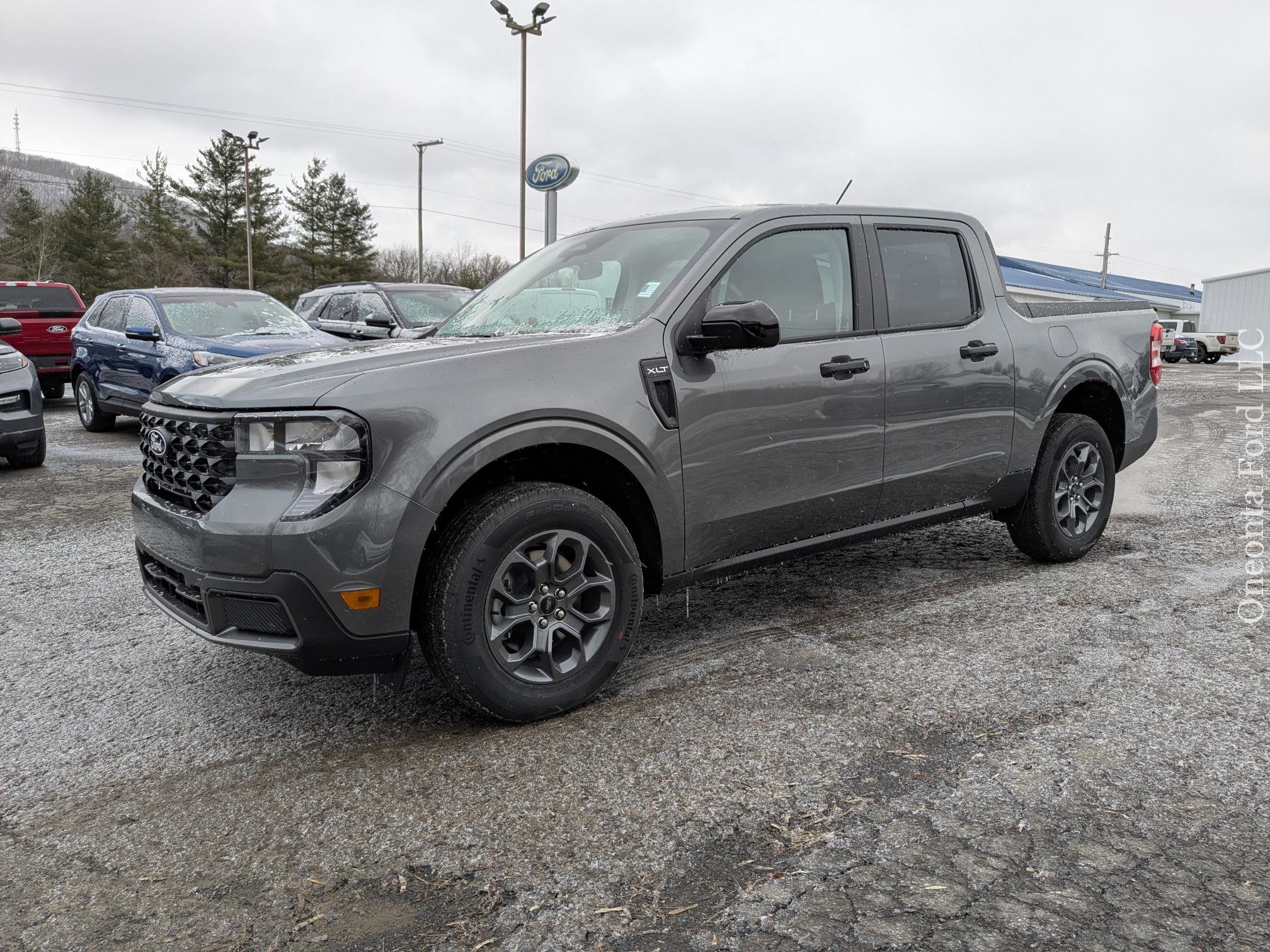 New 2025 Ford Maverick XLT w/ XLT Luxury Package image 8