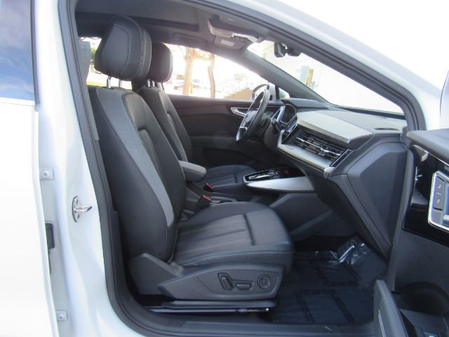 Used 2022 Audi Q4 e-tron Premium Plus image 22