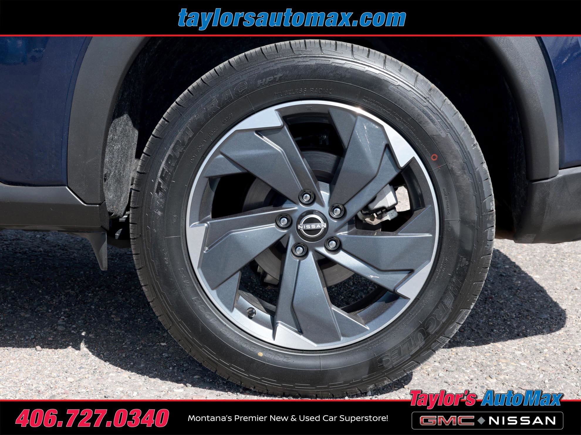Used 2025 Nissan Rogue SV AWD/4WD image 32