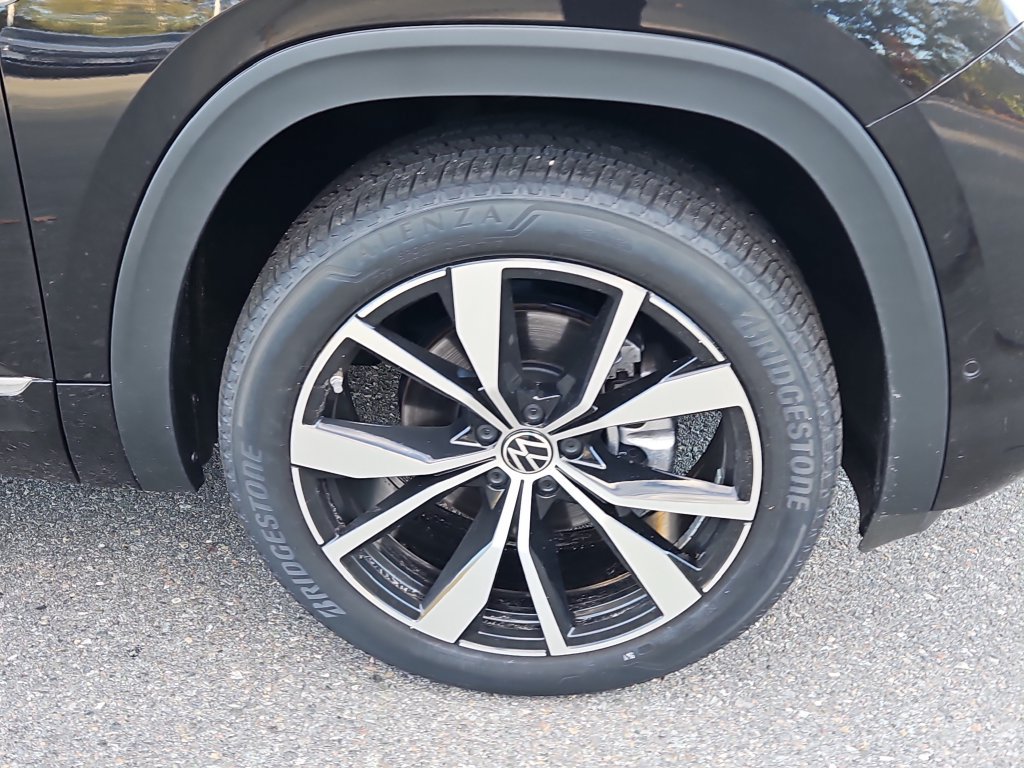 New 2026 Volkswagen Atlas SEL Premium R-Line AWD/4WD image 4