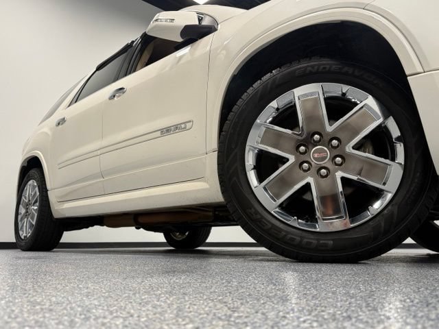 Used 2011 GMC Acadia Denali FWD image 3