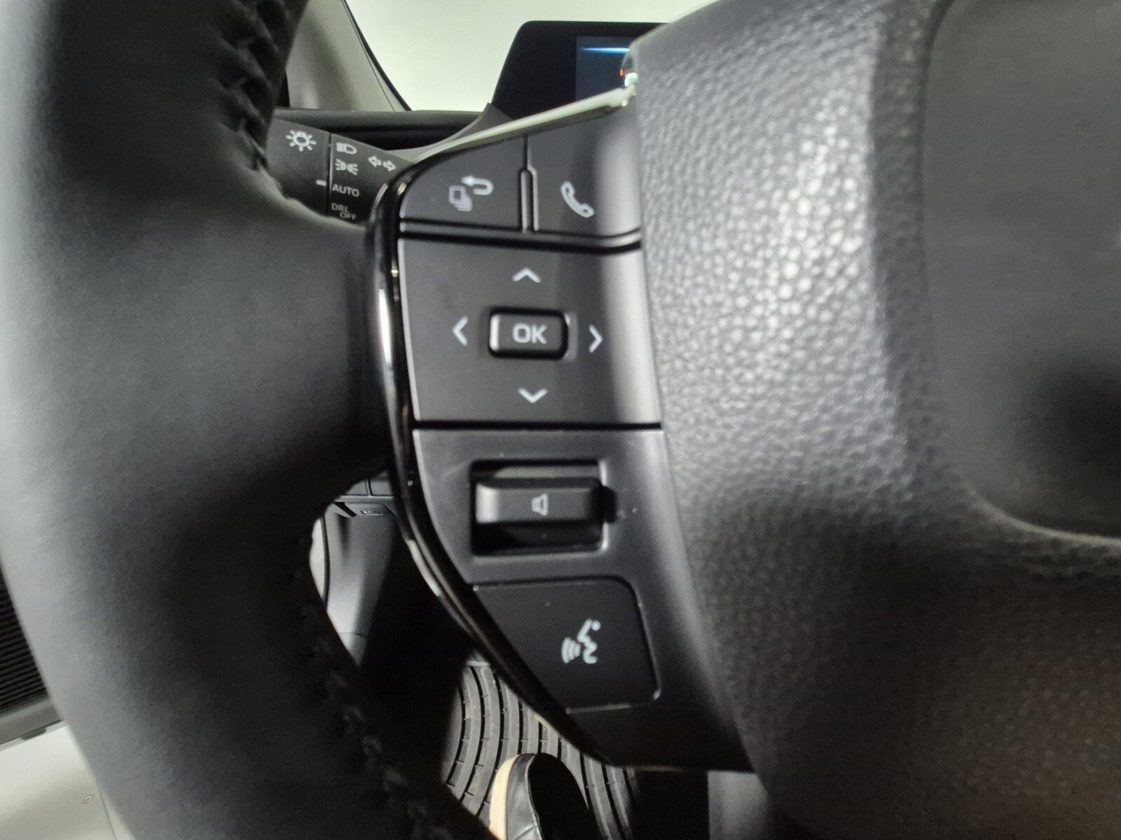 New 2026 Toyota Prius AWD image 21