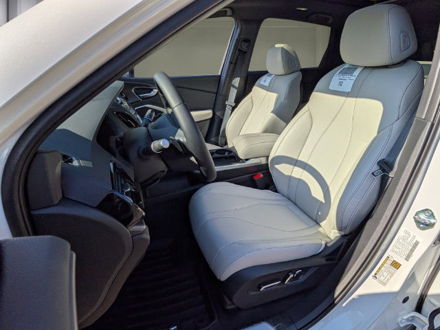 New 2026 Acura RDX SH-AWD image 5