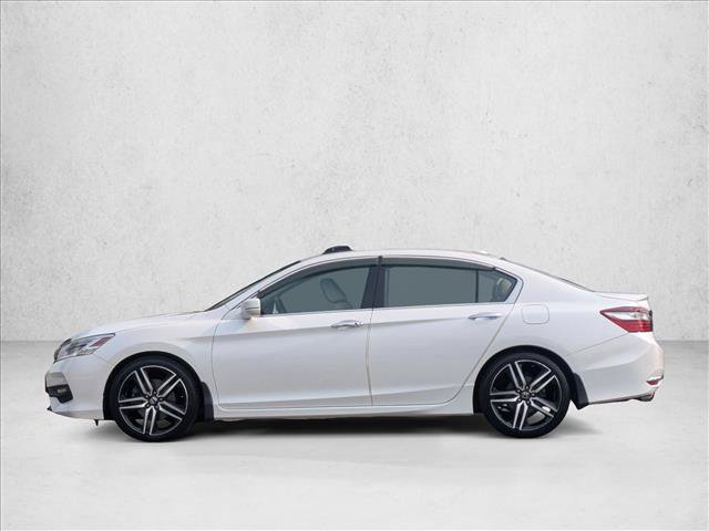 Used 2016 Honda Accord Touring image 9