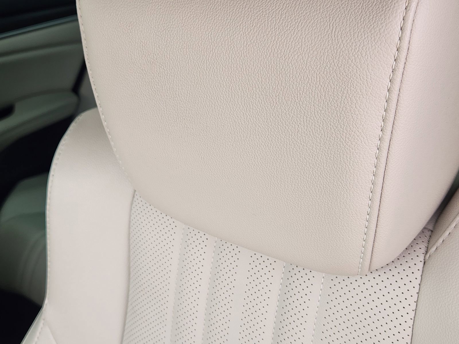 Used 2021 Honda Accord Touring image 16