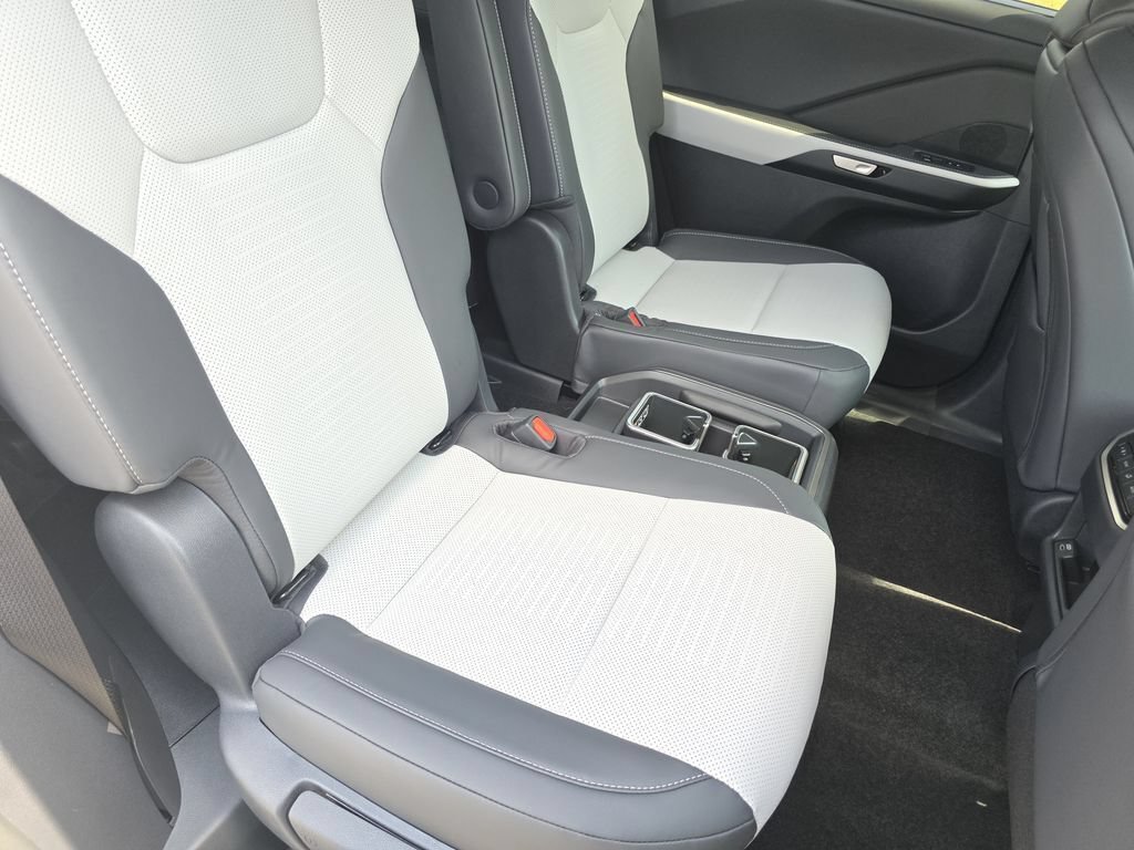 New 2026 Lexus TX 500h AWD w/ Technology Package image 28