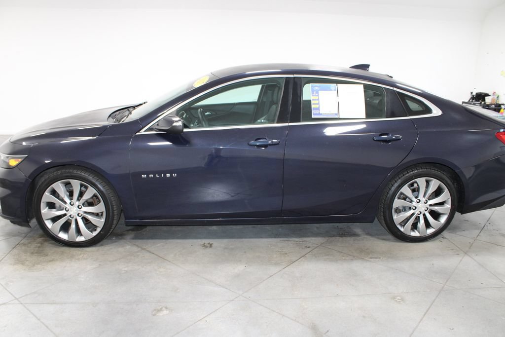 Used 2017 Chevrolet Malibu LT w/ Leather Package FWD image 6