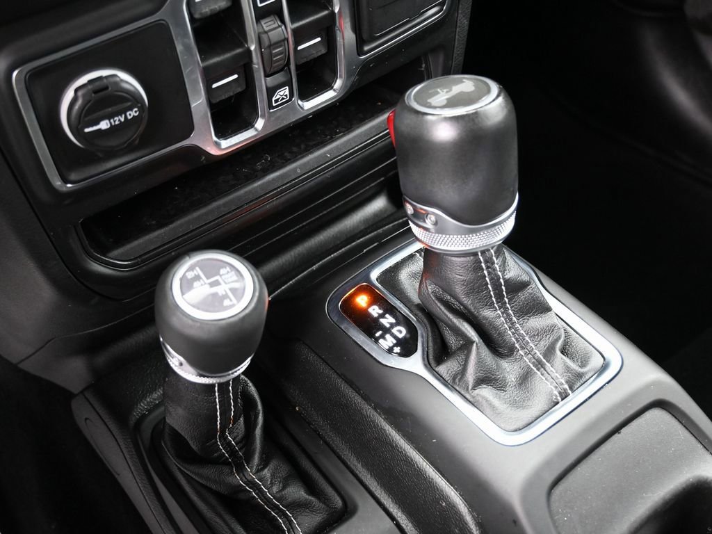 Used 2023 Jeep Wrangler Unlimited Sahara w/ Cold Weather Group image 30