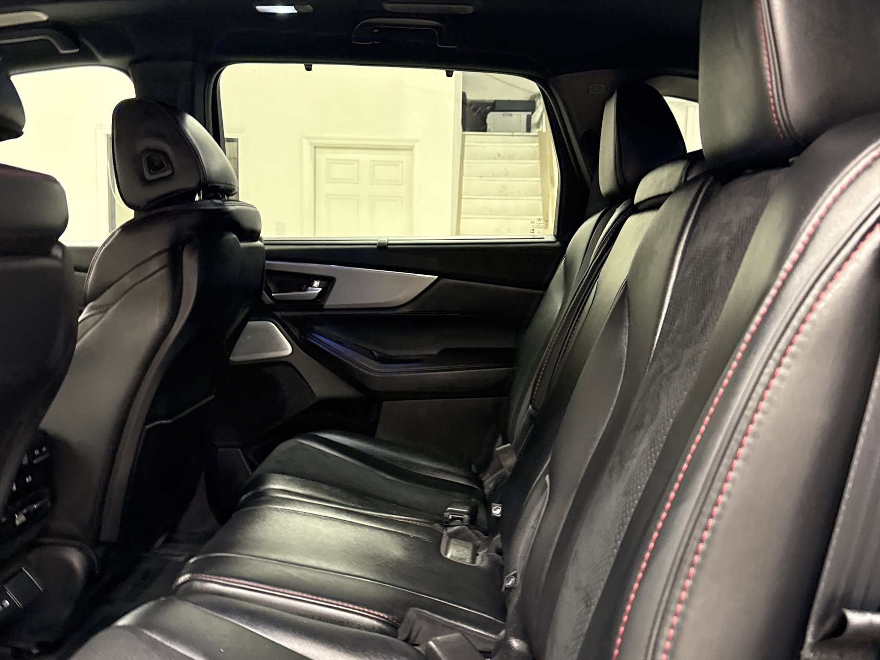 Used 2025 Acura MDX A-Spec image 11