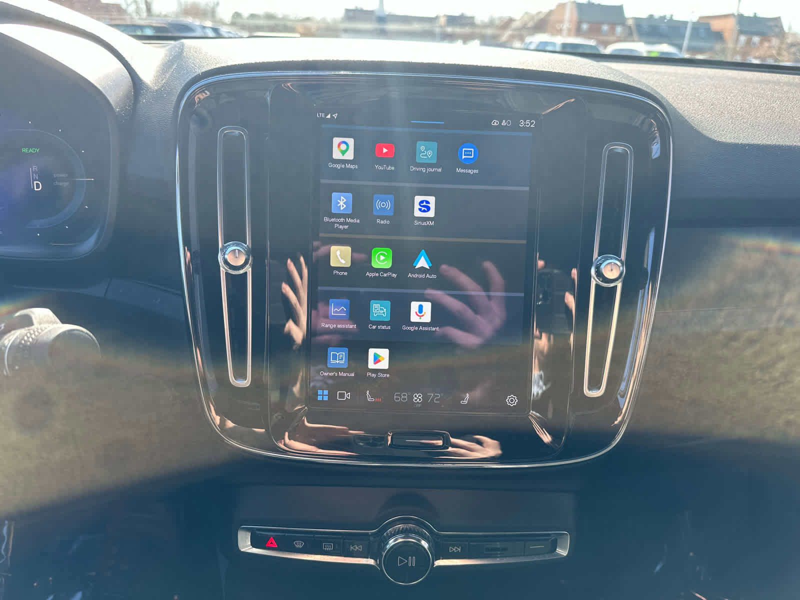 Used 2023 Volvo C40 P8 Recharge Plus image 15