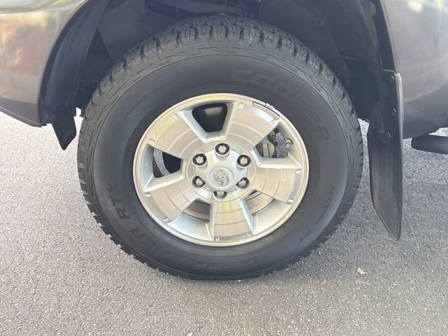 Used 2014 Toyota Tacoma PreRunner w/ TRD Sport Package RWD image 13