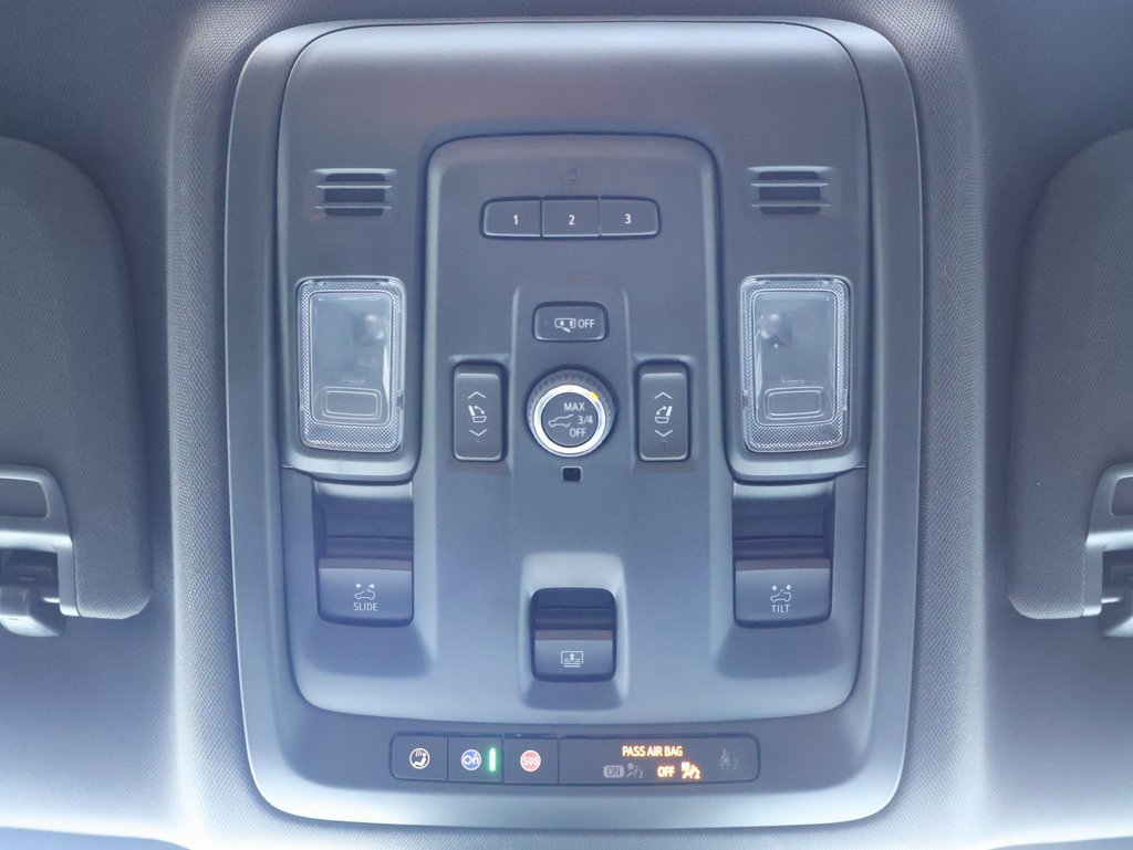 Certified 2024 Chevrolet Suburban Z71 w/ Luxury Package image 34